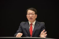 三菱自動車の加藤隆雄CEO。販売現場の意見を重く見ているという姿勢が印象的だった。