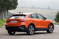 ディメンションは「Q3」よりやや全長が長く、全高が低い。2680mmというホイールベースは共通だ。