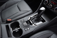 トランスミッションは「リニアトロニック」と名付けられたCVTのみ。ギアボックス単体で従来比約7.8kgの軽量化を実現した。