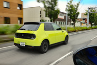 ホンダeアドバンス