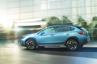 スバルがe-BOXER搭載の最新「XV」を披露の画像