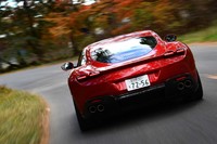 日本国内では2020年4月に初披露された「フェラーリ・ローマ」。納車の開始時期は2021年初頭が予定されている。