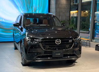 2025年2月にオープンしたというMAZDA TRANS AOYAMAで。1980年代には表参道に「マツダロータリー原宿」と名づけられたショールームがあったのを、ふと思い出した。