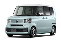 日本の年間新車販売台数で5年連続でトップの座に君臨する「ホンダN-BOX」。競合車種もランキングの上位に位置しており、今や軽スーパーハイトワゴンは、国内市場における最大規模のマーケットなのだ。