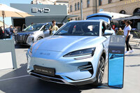 「BYDシールU」。バッテリーセルを車台構造の一部として用いることで軽量化を図る“セル・トゥ・ボディー”構造を採用している。