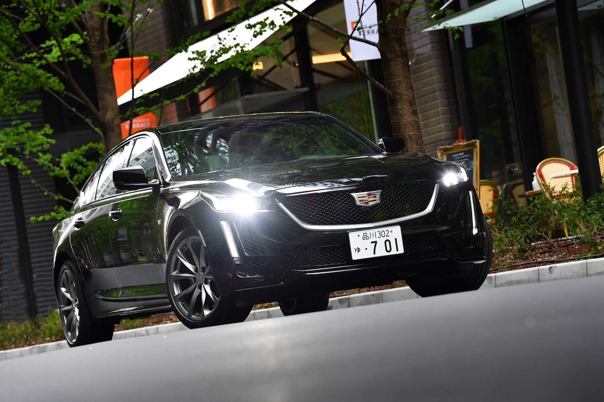 キャデラックCT5スポーツ（4WD/10AT）【レビュー】 お値段以上の