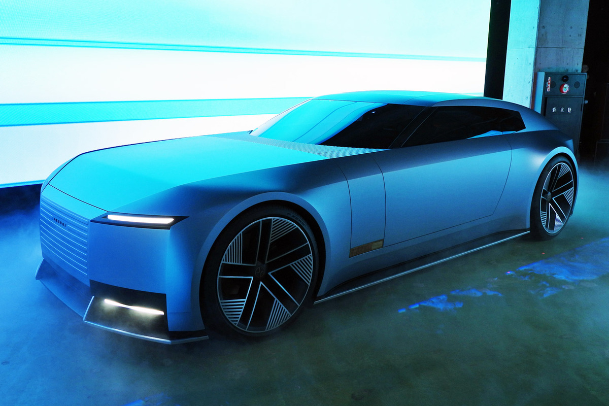 JLRが東京で「ジャガー・タイプ00」をアジア初公開 【ニュース