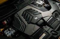 2つのターボで過給されるV8エンジン。スーパーカー級の最高出力650psを発生する。