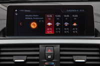 コントロールディスプレイは、新たにタッチ操作に対応した。