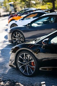 試乗会場に並べられた、マクラーレンの各車。