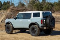 新型には、「ブロンコ」史上初となる4ドアモデルもラインナップされる。