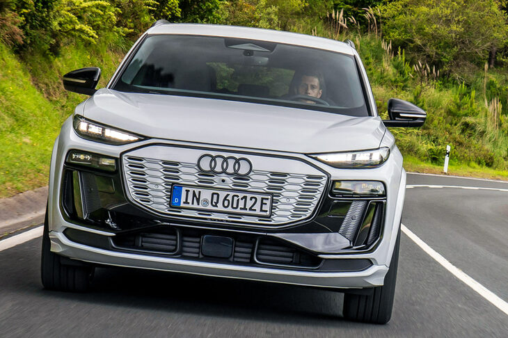 アウディ最新の電動SUV「Q6 e-tron」の、強烈なご尊顔。ヨーロッパのカーデザインは、今でも世界の“お手本”といえるのだろうか?