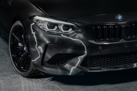 「BMW M2コンペティション」にグラフィティーアーティストとコラボした限定車の画像