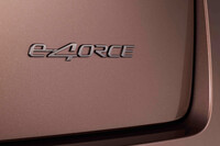 新型「エルグランド」のパワートレインは、シリーズハイブリッドの「e-POWER」と2モーター方式の電動4WD「e-4ORCE」の組み合わせのみとなる。