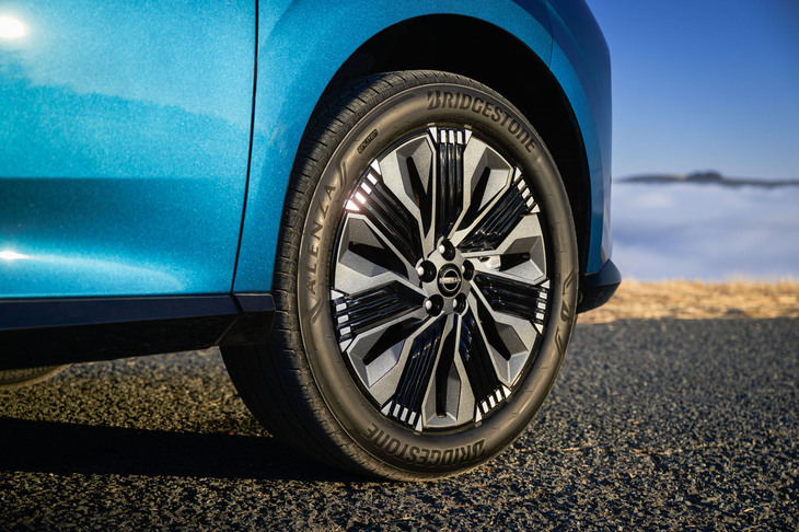 日産ムラーノ(フロントホイール)