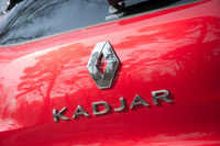 「カジャー」は、日産の「エクストレイル」や「キャシュカイ」(日本未導入)と同じく、ルノーと日産が共用するC/Dセグメント用のプラットフォーム「CMF C/D」をベースに開発された。