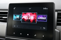 「クラブ」「ラウンジ」「ナチュラル」も選べる。モードによる差はかなり大きいので、飽きることなく楽しめる。