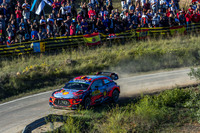 総合トップで最終日を迎えたヒュンダイのティエリー・ヌービル。このままタナックを引き離すかと思われたけど……。