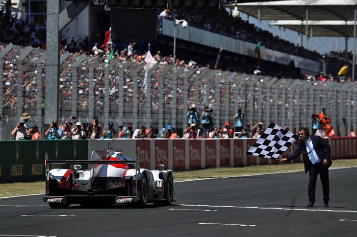 「TS050 ハイブリッド」は3台中2台がリタイア。最終成績は、S.ブエミ/A.デビッドソン/中嶋一貴の駆る8号車が総合9位(クラス2位)で完走するにとどまった。