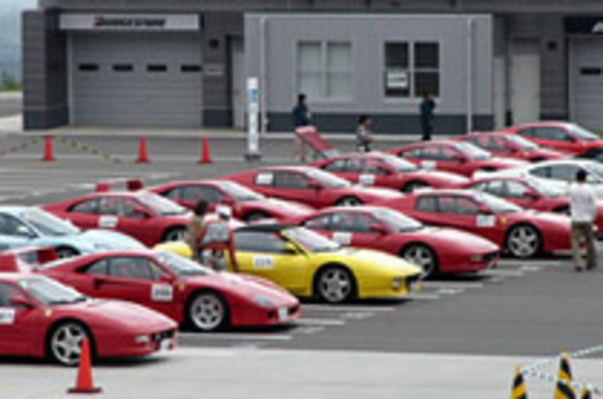 Movie】パワー炸裂！これがモンスターフェラーリ「FXX」の走りだ