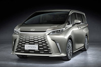 「レクサスLM」の国内デビューは自動車市場をどう変える?