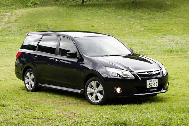 【スペック】全長×全幅×全高=4740×1775×1660mm/ホイールベース=2750mm/車重=1590kg/駆動方式=4WD/2.5リッター水平対向4DOHC16バルブ(173ps/5600rpm、24.0kgm/4100rpm)/価格=252万円(テスト車=298万7250円/運転席&助手席8ウェイパワーシート+キーレスアクセス&プッシュスタート+リアビューカメラ付き音声認識HDDナビゲーションシステム+リアエンターテインメントシステム=46万7250円)