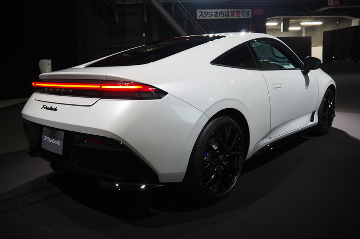 ホンダ・プレリュード(リアビュー)