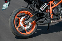 ハスクバーナ・ヴィットピレン401(6MT)/KTM 390デューク(6MT)/ハスクバーナ・スヴァルトピレン250(6MT)/トライアンフ・スピード400(6MT)【試乗記】の画像