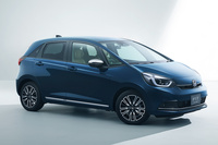 フィットe:HEVリュクス