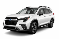 スバルが国内導入を検討中の3列シートSUV。北米では「アセント」、その他の市場では「エヴォルティス」として販売されている。