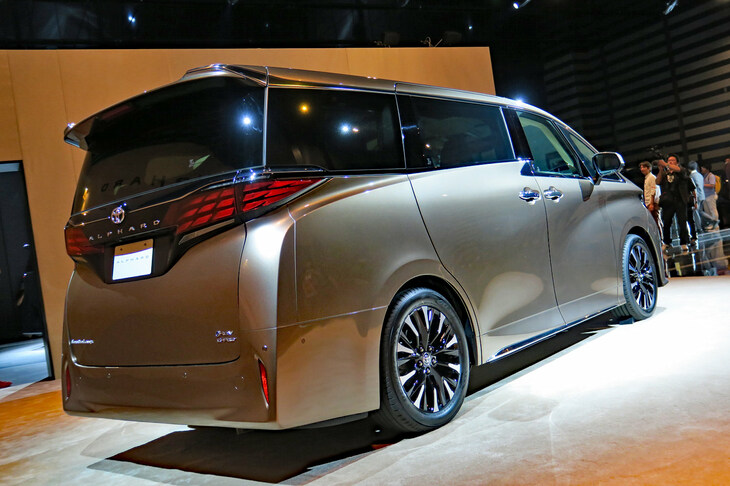 トヨタ・アルファード エグゼクティブラウンジ(エクステリア)