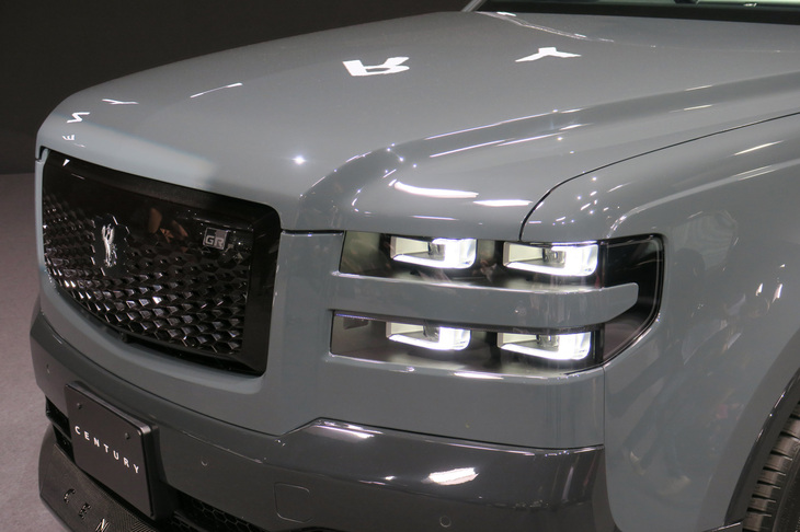 トヨタ・センチュリーGRMN(フロントグリル&ヘッドランプ)