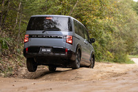 三菱がミニバン「デリカD:5」の大幅改良モデルを発表【ジャパンモビリティショー2025】の画像