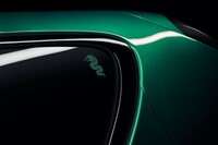 「アルファ・ロメオ・トナーレ」のプラグインハイブリッドモデル登場の画像