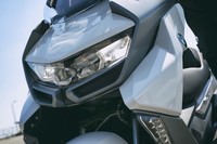 第4回:普通のバイクとは“一味違う”走りを満喫三輪モーターサイクルやインポートスクーターを試すの画像