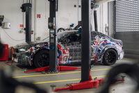 走行ダイナミクス、自動運転、インフォテインメント、そして車両の基本機能&快適機能を「スーパーブレイン」と呼ばれる4つのコンピューターで統合制御している。