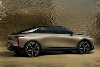 「N°8」は2025年の5月から9月にかけて、日本全国のディーラーをめぐるかたちで一般展示されたという。来訪者の反応が気になるところだ。