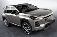 第74回:トヨタRAV4(後編) ―これは堕落か? 洗練か? 話題を呼ぶ6代目の是非を問う―