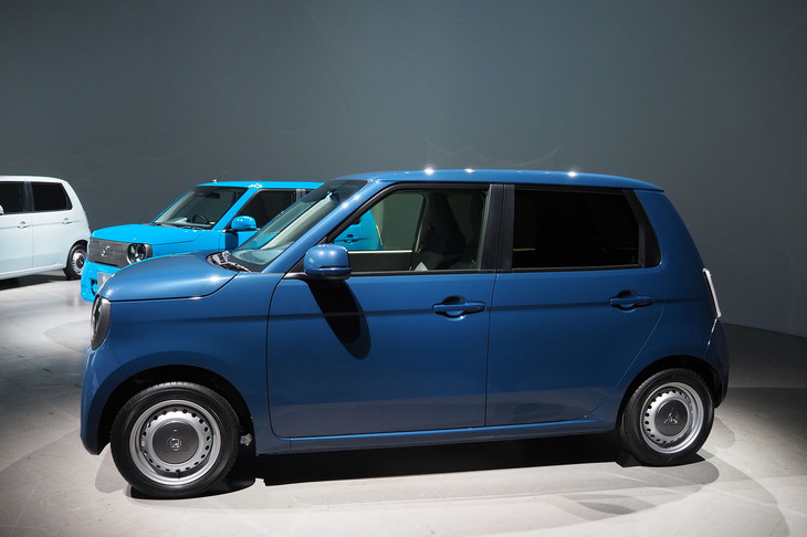 ホンダN-ONE e:(サイドビュー)