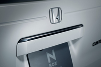 「ホンダN-BOXカスタム」に特別仕様車「ブラックスタイル」登場の画像