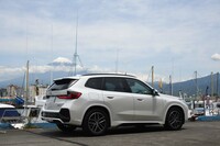 ボディーのフットプリントは全長×全幅=4500×1835mm。先代モデルよりも45mm長く、15mm幅広くなった。