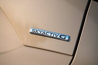 今回試乗したのは2リッターガソリンエンジンを搭載するモデル。「CX-5フィールドジャーニー」にはこのほか、2.2リッターのディーゼル車もラインナップされる。