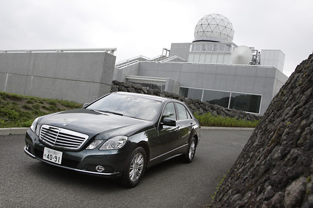 【スペック】全長×全幅×全高=4870×1855×1470mm/ホイールベース=2875mm/車重=1710kg/駆動方式=FR/3リッターV6DOHC24バルブ(231ps/6000rpm、30.6kgm/2500-5000rpm)/価格=730.0万円(テスト車=762.5万円/レーンキーピングアシスト=7.5万円/ナイトビューアシストプラス=25.0万円)
