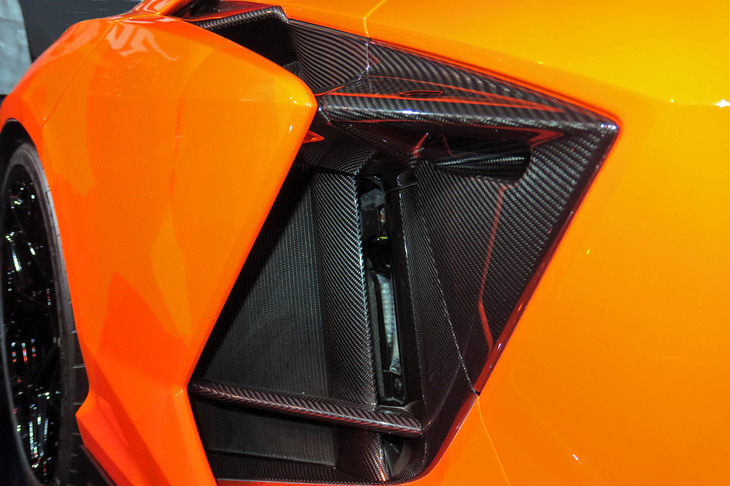 ランボルギーニ・レヴエルト(サイドエアインテーク)