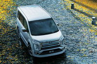 2007年1月の発売からコンスタントに売れ続けている「三菱デリカD:5」。唯一無二のオフロードミニバンだ。