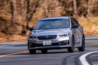 STIがチューニングを行ったというショーワ製のSFRD(Sensitive Frequency Response Damper=周波数応答型ダンパー)がフロントサスペンションに組み込まれた「STI Sport」。山岳路では、応答性に優れたハンドリングが味わえた。