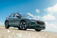 スバルのSUVラインナップは写真の「クロストレック」のほか、「レックス」「フォレスター」「ソルテラ」「レヴォーグ レイバック」「レガシィ アウトバック」と、全6モデルに及ぶ。