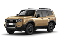 「ランドクルーザープラド」の後継モデルとして2023年8月に世界初公開された「ランドクルーザー"250"」。「ランクルの中核モデルとして質実剛健を追求し、ユーザーの生活と実用を支えるという原点に回帰した」と紹介される。