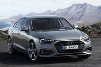 2019年5月にマイナーチェンジを受けた「A4」。ヘッドランプの形状やグリルの縁取りの意匠など、フロントまわりのデザインが既存のモデルとは大きく異なっている。