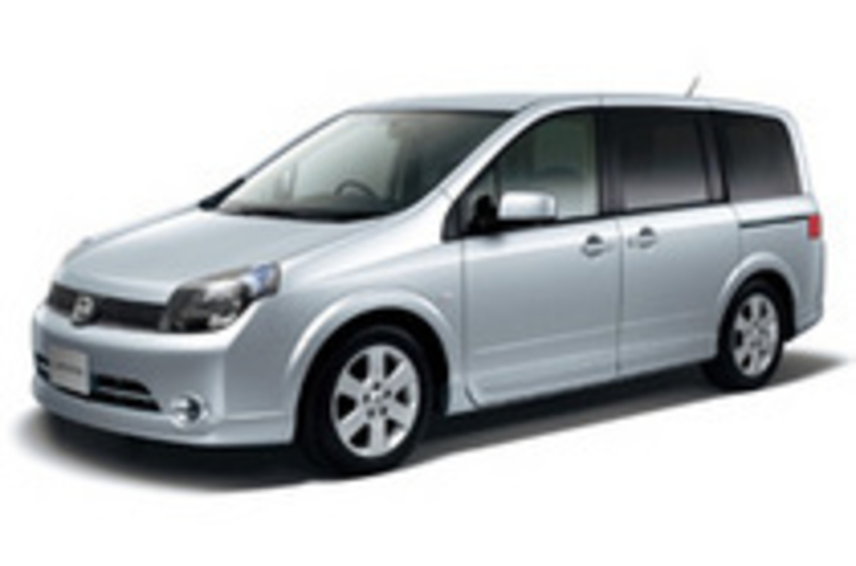 日産ラフェスタ」に、お馴染み「ハイウェイスター」登場